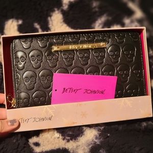 Betsey Johnson Skull Wallet